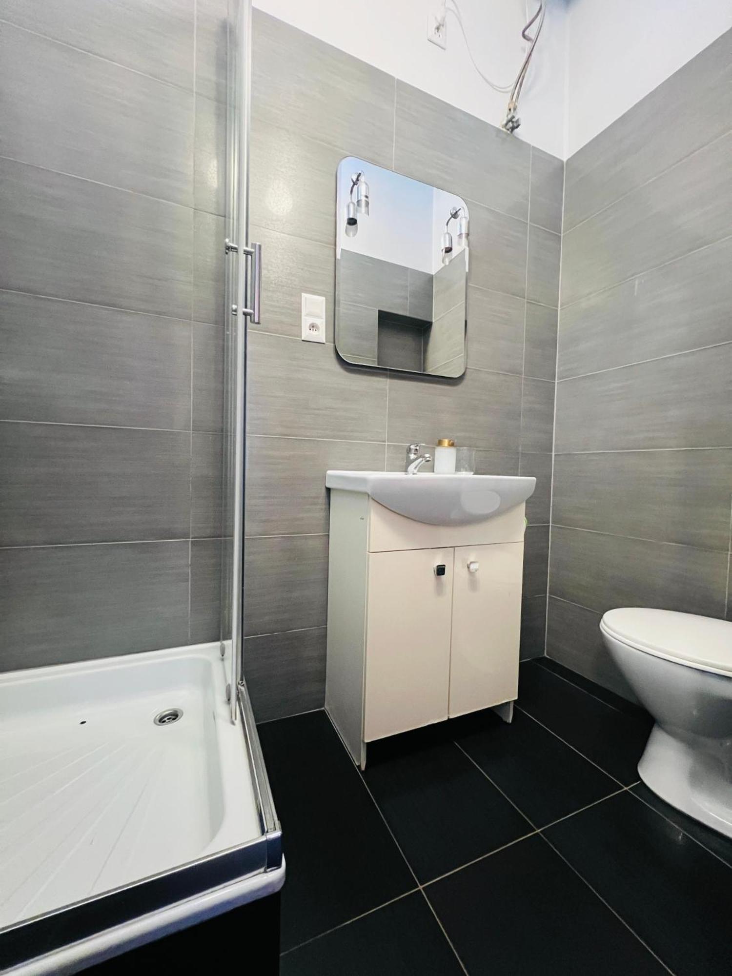 Nalu Apartment No 6 Katowice Bagian luar foto