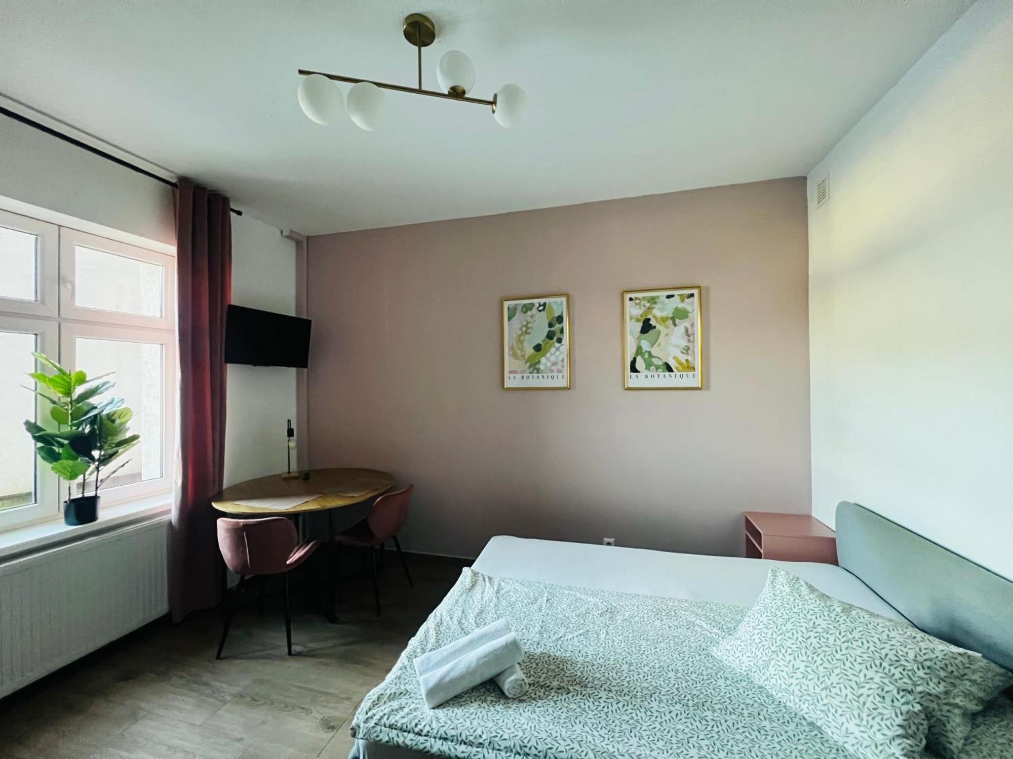 Nalu Apartment No 6 Katowice Bagian luar foto